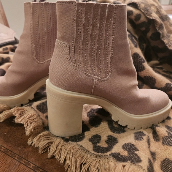EUC Dolce Vita canvas fabric rubber sole khaki heeled booties. Minor marks. W8. - Picture 4 of 8